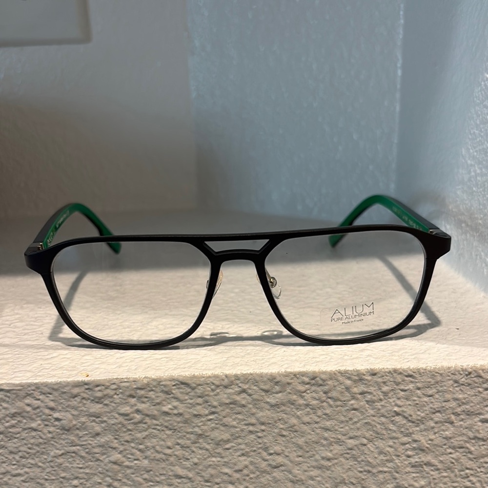 Alium Black and Green Men's Glasses